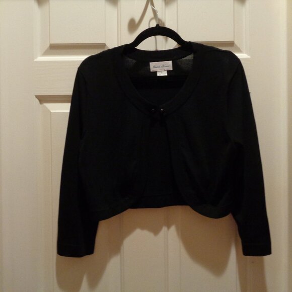 Dressy black shrug to finish off your evening wear! Timeless and classic - Picture 1 of 3